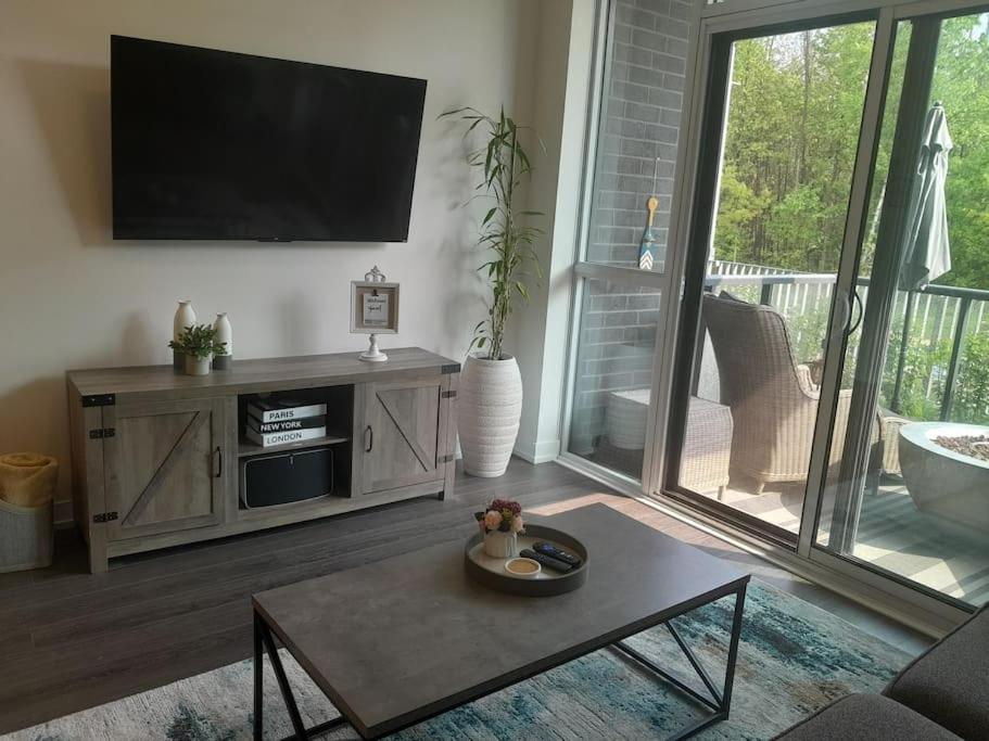 Cozy South View Suite Overlooking The Nature Trail Innisfil Exterior photo